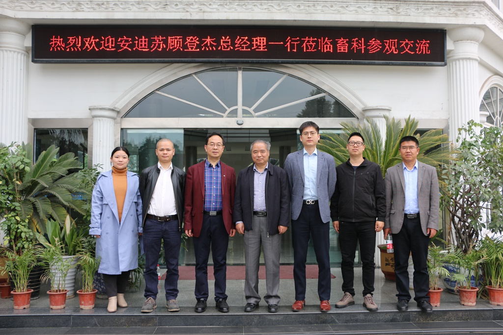 news05.jpg news05.jpg