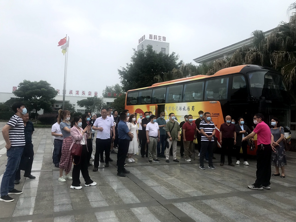 news02.jpg news02.jpg