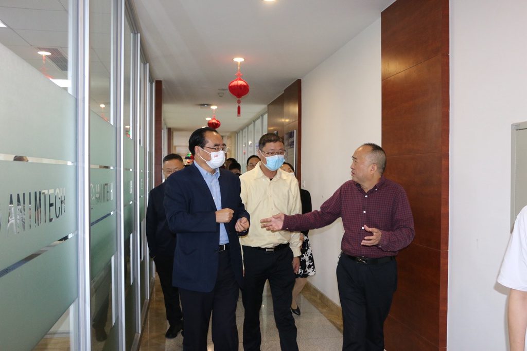 news02.jpg news02.jpg