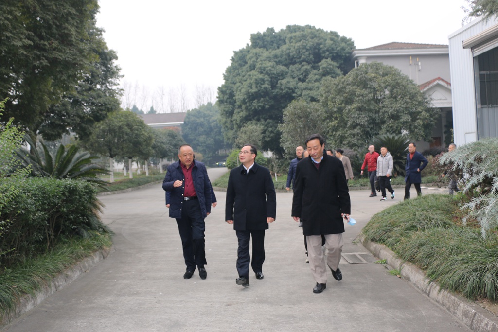 news03.jpg news03.jpg